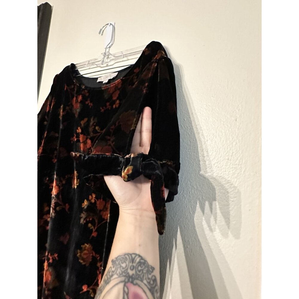 NWT Ann Taylor LOFT Women's Velvet Floral Shift Mini Dress Size Medium - Picture 4 of 9